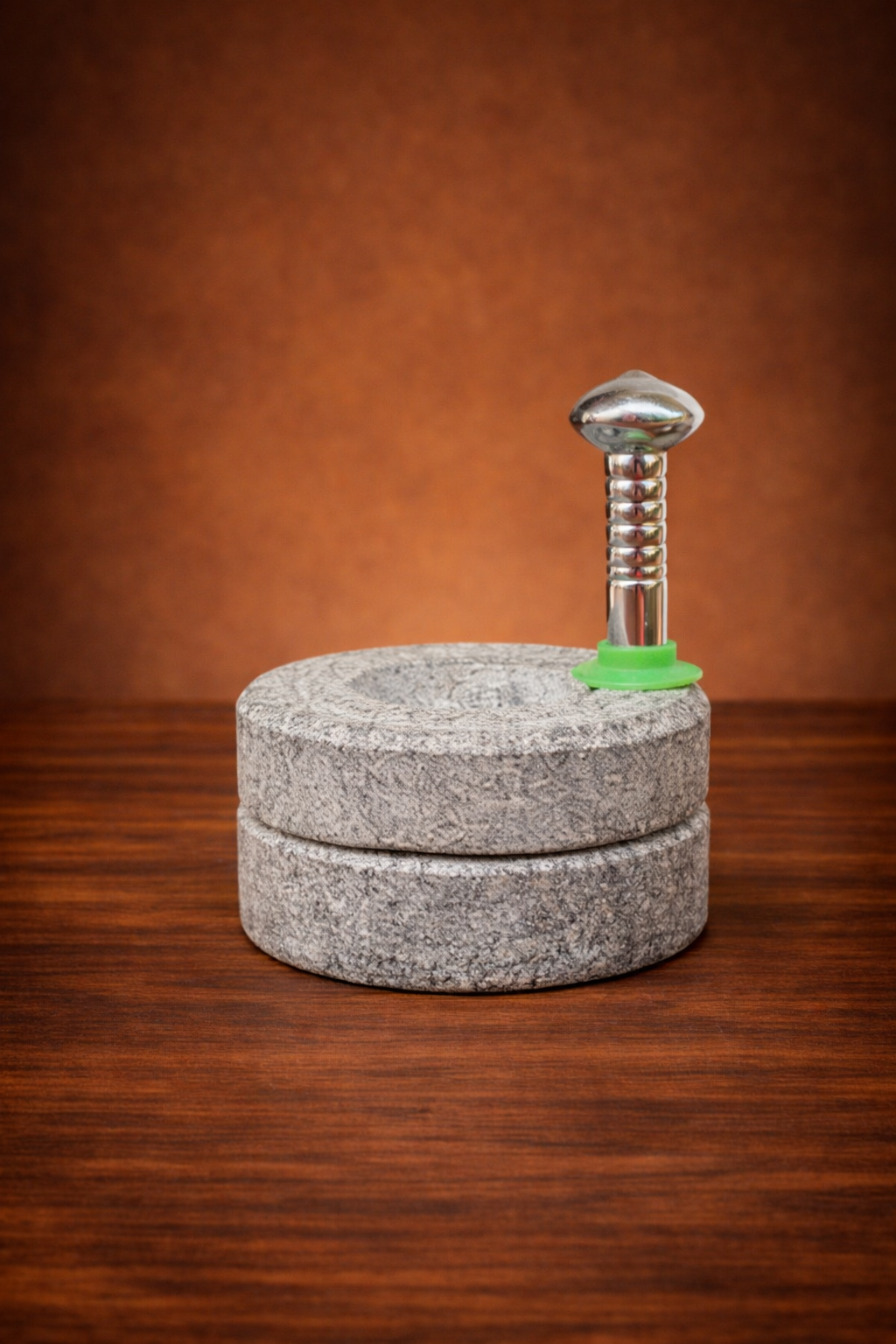 EZAHK Miniature Stone Chakki Small Size Height 3 inch, Width 5.5 inch