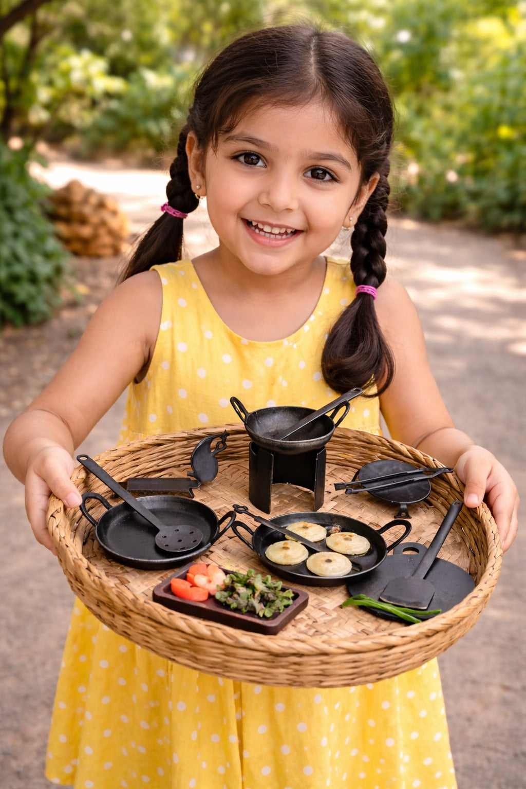 EZAHK Black Iron Miniature Kitchen Set for Kids Pure Iron, Real Cooking Iron Miniature Set ( Set of 10 )